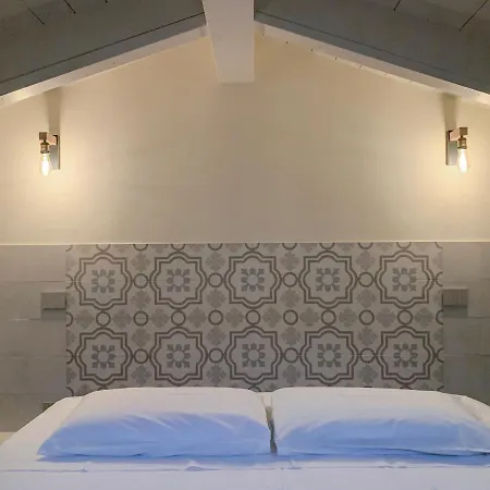 Charming Attic With Balcony & Swimming Pool Apartment