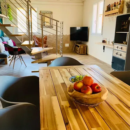 Charming Attic With Balcony & Swimming Pool Desenzano del Garda